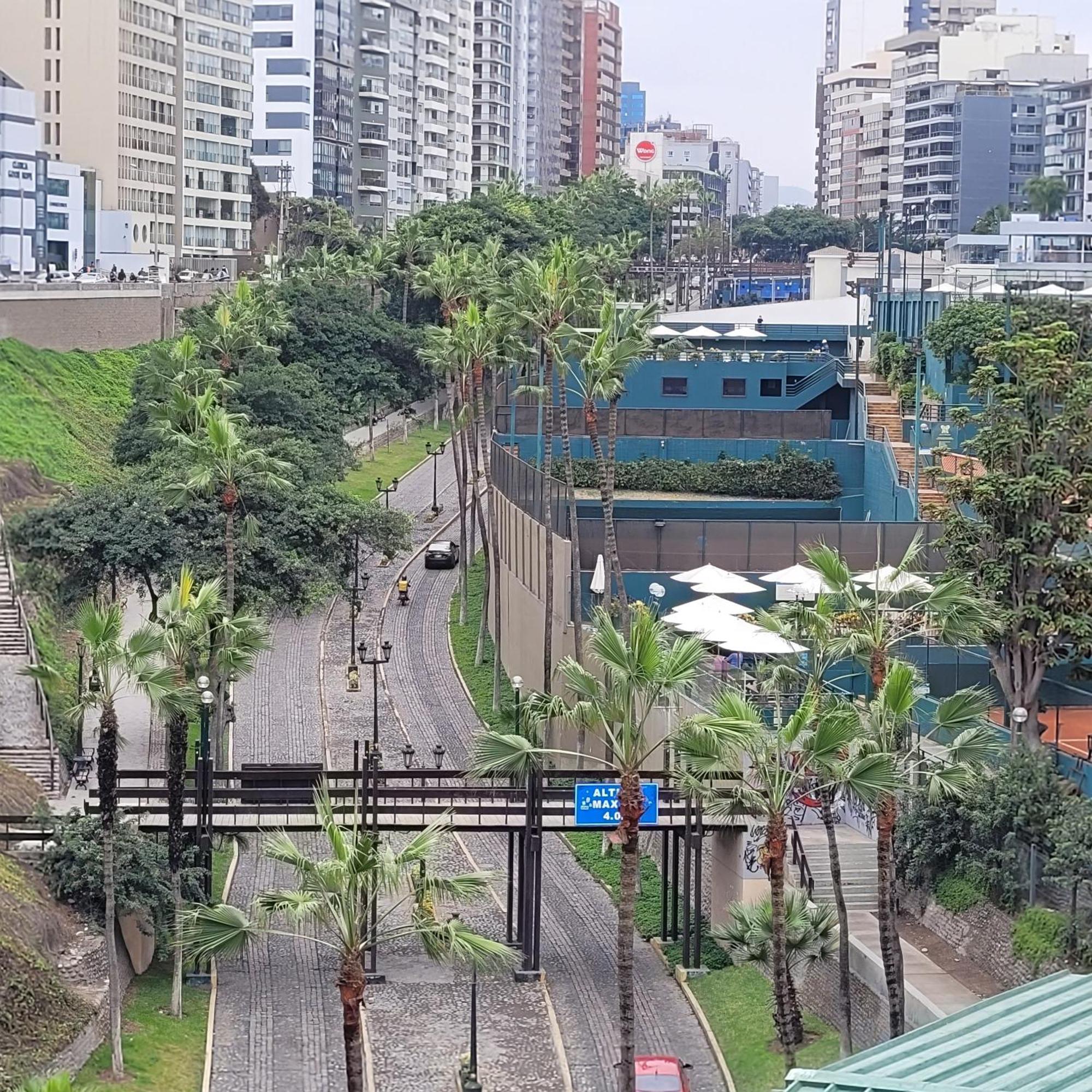 The Guest House 1 At The Booming Center Of Miraflores, Lima - Peru Ngoại thất bức ảnh